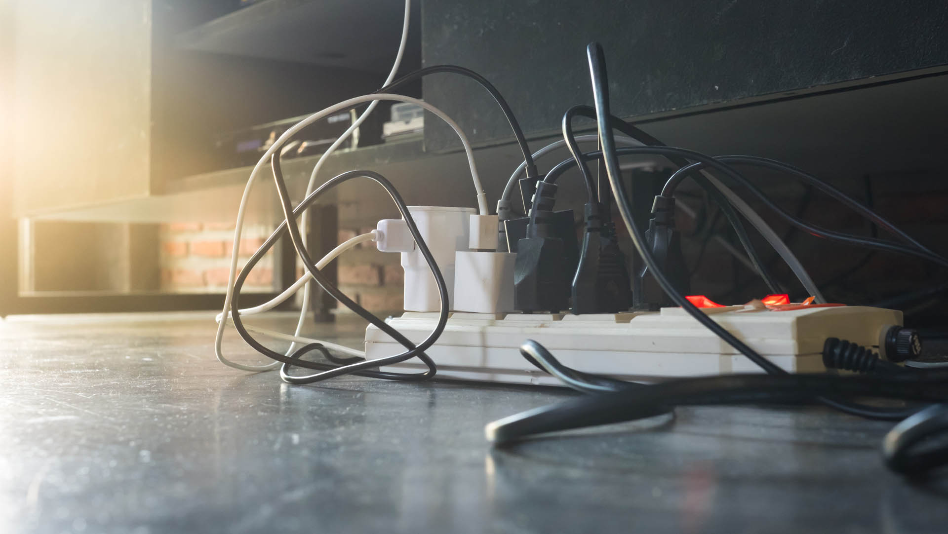 Power Strip vs Extension Cord: Which One Do You Need?